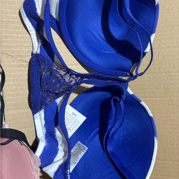 NWT 34 D bundle. - Picture 5 of 5